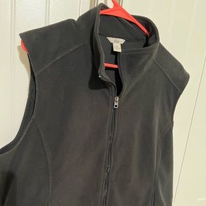 Bass black fleece vest
